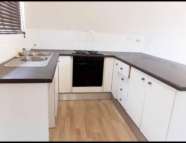 2 BEDROOM TOWNHOUSE RENTED IN CHARLO